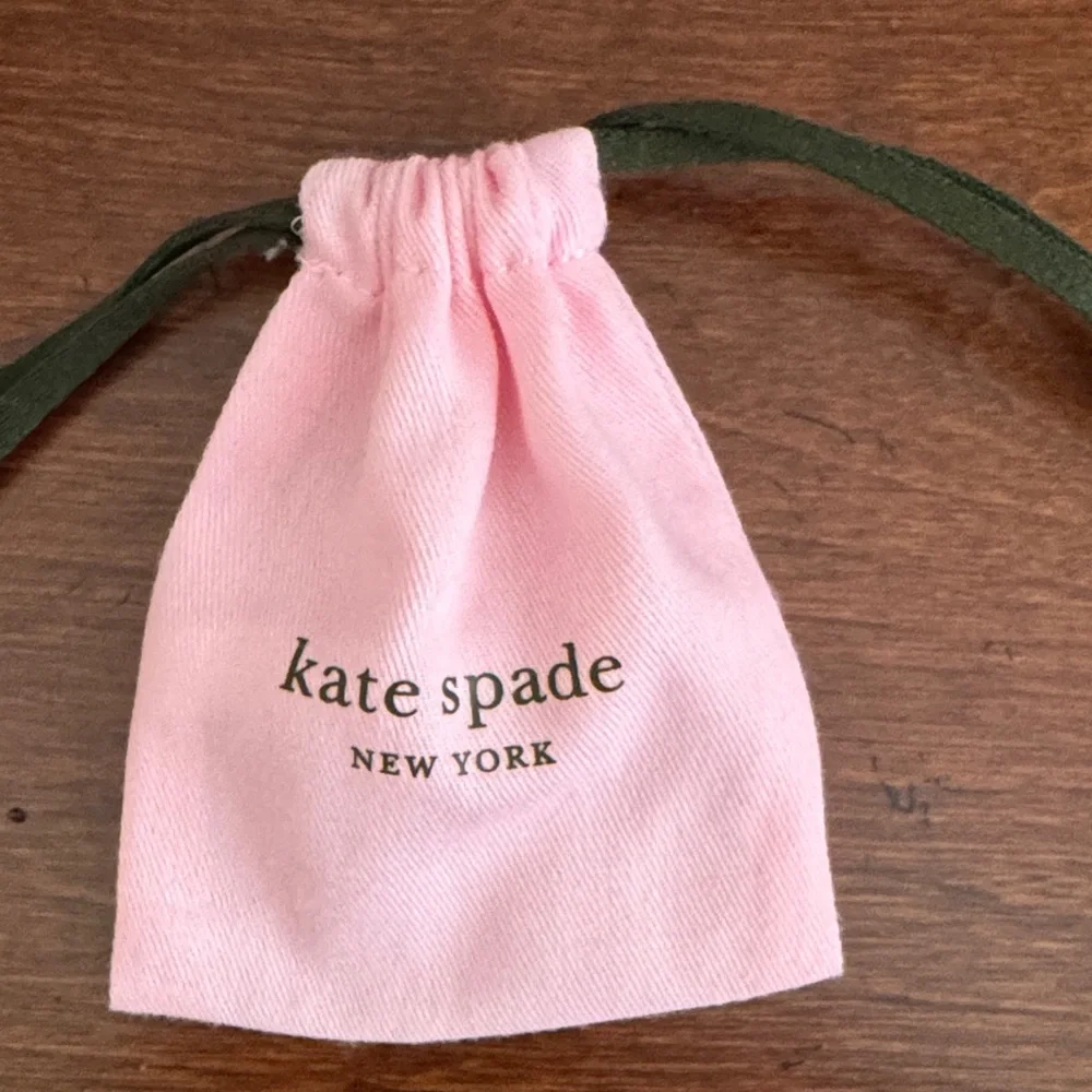 kate spade Gold Bow Link Long Necklace - Pink Pouch